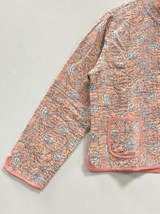 Chaqueta Bomber Acolchada Floral Hecha a Mano de Algodón Kantha para Mujer, Chaqueta Corta Reversible para Invierno y Verano, Estilo Indio - Product Image 4