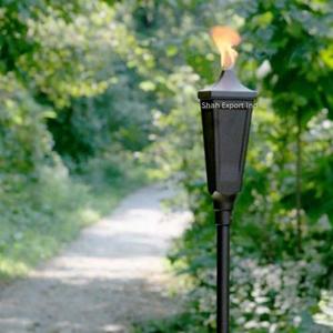 Antorcha de jardín de metal de diseño único Acabado plateado para patio exterior Iluminación de jardín Decoraciones Antorchas de aceite de jardín - Product Image 3