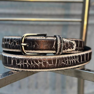 Cinturón de Cuero Vacuno Genuino con Acabado Grabado de Cocodrilo Negro, Hebilla de Pin, 3.5cm de Ancho, Personalizable para Uso Formal e Informal - Product Image 1