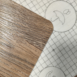 Rouleau de <span class=keywords><strong>sol</strong></span> en éponge PVC de 4 m de large avec fibre de verre - Revêtement de <span class=keywords><strong>sol</strong></span> résistant à l'humidité et à la moisissure pour les espaces intérieurs de sous-<span class=keywords><strong>sol</strong></span> - Product Image 3