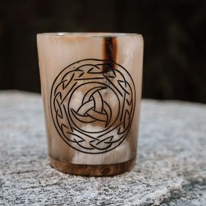 Meilleure qualité authentique corne de buffle tasse courte fabriquée à la main corne de Viking tasse à boire pour les fêtes - Product Image 2