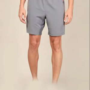 Pantalones cortos de malla OEM para hombre con bolsillos, pantalones cortos transpirables de secado rápido para gimnasio para correr, entrenamiento físico, ropa atlética de verano personalizada - Product Image 1