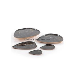 Plateau de service en métal enduit d'émail artistique unique avec des motifs vibrants parfaits pour les maisons de créateurs et les solutions de service élégantes - Product Image 1