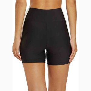 Shorts de yoga taille haute bicolores noir et blanc avec coutures contrastées, bande latérale, taille élastique et extensibilité quadridirectionnelle pour l'entraînement - Product Image 2