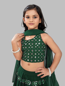 Conjunto de Lehenga Choli Largo con Espejo Verde y Estilo Étnico de Shoryam Fashion para Niñas, con Dupatta, Ropa Tradicional para Fiestas Infantiles - Product Image 6
