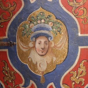 Armario Antiguo de Nogal Estilo Manierista, Decoraciones del Siglo XVIII de Toscana - Product Image 4