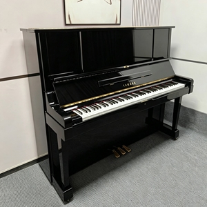 Piano Vertical Yamaha YUX Premium Negro, Hecho en Japón, Segunda Mano, Estilo Mecánico 3446036 YUX YUX2 YUX3 - Product Image 1