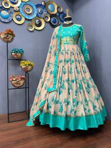 Robe longue brodée à motif d'anarkali pour femmes, tenue de fête de mariage avec dupata, vêtement indien tendance pour filles, 2022 - Product Image 2