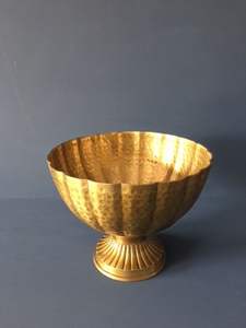 Bol à dattes en métal léger pour une manipulation facile, conçu pour servir les invités lors des festivals, des fêtes et des événements spéciaux - Product Image 2