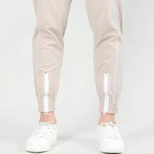 Pantalon cargo confortable pour hommes de qualité supérieure-Tissu de haute qualité avec plusieurs poches-Idéal pour les activités de plein air et les vêtements décontractés - Product Image 5