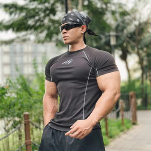 Camiseta deportiva acanalada SP04 hecha de tela elástica transpirable diseñada para el entrenamiento de gimnasia con una comodidad de estilo Atlético elegante - Product Image 2