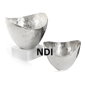 Hand Engraved Decorative Rounded Food <b>Server</b> <b>Bowl</b> For Catering Used Serving <b>Salad</b> Mixing Large Rounded Fruit <b>Server</b> <b>Bowl</b> Use - Product Image 3