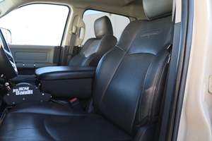 RAM 5500 CREW CAB SLT 4X4 2011 d'occasion, conduite à gauche/droite - Product Image 6