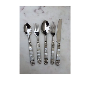 Fournisseur en gros de couverts en acier inoxydable avec manche en nacre Ensemble de couverts pour vadrouille fêtes de mariage prix d'usine - Product Image 4