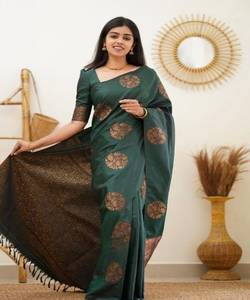 FASHIONABLE SUAVE LICHI SEDA JACQUARD TRABAJO SAREE CON BLUSA SIN COSTURA ROPA FORMAL PRECIO AL POR MAYOR ROPA ÉTNICA VERDE - Product Image 2