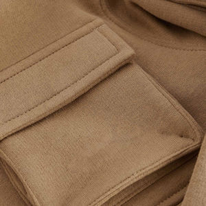 Sudadera con capucha para niños de alta calidad a precio razonable con bolsillo frontal con bolsillos de canguro y pantalón de 4 bolsillos personalizado - Product Image 3