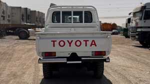 TOYOTA LC79 DC 2024 Usada, Camioneta 2022, Diésel 2.4, Automática, 4x4, Faros LED, Neumáticos R18, Aire Acondicionado, TPMS, Volante a la Izquierda, 5 Asientos, Techo Solar - Product Image 3