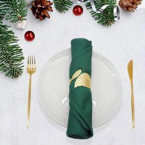Anneaux de serviette élégants en forme de feuilles, anneaux de serviette pour la mise en place de la table, porte-serviettes en métal en forme de feuilles pour les fêtes, les mariages, les banquets - Product Image 2