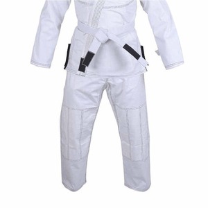 NOUVEAU Ensembles d'uniformes unisexes de karaté 100% coton de meilleure qualité Logo personnalisé Séchage rapide Respirant Vente chaude à la mode - Product Image 2