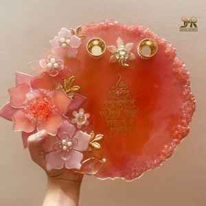 Résine époxy écologique Puja Thali Artisanat artistique Décoratif MODÈLE Style ange Assiette Pooja pour le festival Diwali Mariage - Product Image 1