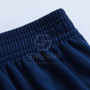 Ensembles d'uniformes de football personnalisés pour adultes en gros, service OEM, impression numérique, découpe automatisée, séchage rapide, 100 % polyester, short unisexe - Product Image 5