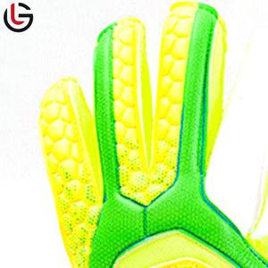 2025 gants de gardien de but de Football en cuir Latex de haute qualité professionnels marchandises d'entraînement sportif avec OEM ODM extérieur Applicable - Product Image 5