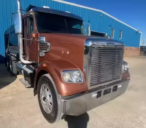Camión Volquete Coronado 122 SD Usado de 2018-2020, Rendimiento Asequible - 450HP, Transmisión Automática Allison RDS de 6 Velocidades, Volquete de 14' - Product Image 2