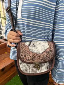 Nouveaux cheveux faits à la main sur sac à bandoulière en cuir usiné pour les femmes sac à main en cuir véritable occidental marron sacs à bandoulière en peau de vache à fleurs - Product Image 3