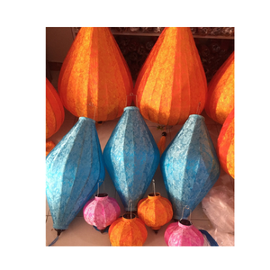 Festival Linternas de seda Fábrica tradicional Linterna con forma de diamante Interior al aire libre para decoración de restaurante con buen precio - Product Image 1