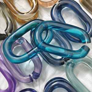 Adornos de Pared de Cadena Acrílica Moderna, Hechos a Mano con Resina, para Decoración del Hogar, Disponibles en Todos los Colores - Product Image 4