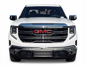 GM_C Sierra 1500 SLT 2023 Usada en Buen Estado - Product Image 2