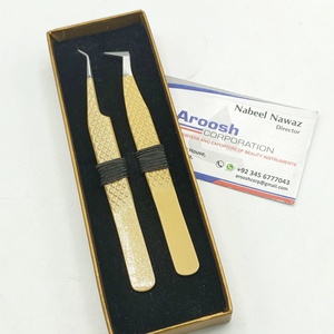 Pince à épiler d'extension de cils de type L à 45 degrés couleur or en gros - Product Image 1