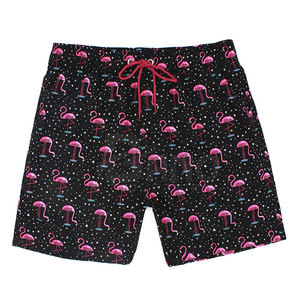Pantalones cortos de playa ligeros de secado rápido para hombre, logotipo personalizado, patrón sólido, transpirable, estilo de calle alta, cintura media, hechos en Pakistán - Product Image 1
