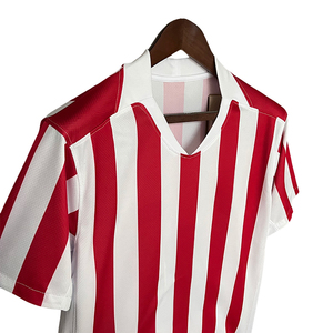 ชุดฟุตบอลแบบสั่งทำขายส่ง เสื้อฟุตบอลระบายอากาศ ชื่อทีม OEM ชุดสโมสร วัสดุตาข่าย ตัดเย็บอัตโนมัติ - Product Image 1