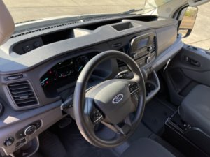 Furgoneta de Carga Ford Transit 2024 Usada en Buen Estado - Product Image 4