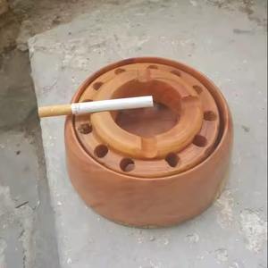 Cendrier en bois, touche sophistiquée pour les bars, les hôtels, les maisons et les espaces de vie en plein air - Product Image 2