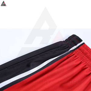 เครื่องแบบบาสเก็ตบอลปรับแต่งได้สำหรับทุกเพศผ้าโพลีเอสเตอร์ระบายอากาศได้ดีพิมพ์ลายผ้า240กรัมผ้า100% แขนสั้นโลโก้ด้านหน้า - Product Image 5