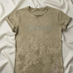 Camisetas Personalizadas al por Mayor de Algodón y Elastano con Transferencia Térmica de Pedrería para Cumpleaños de Reina - Product Image 1