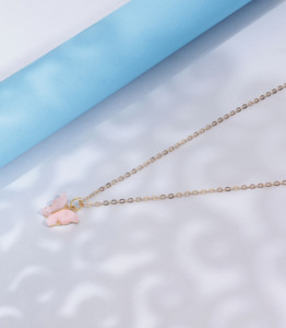 Chaîne de pendentif papillon moderne et minimaliste plaqué or et argent avec perle bijoux personnalisés femmes filles Chic Chapado en Oro - Product Image 1