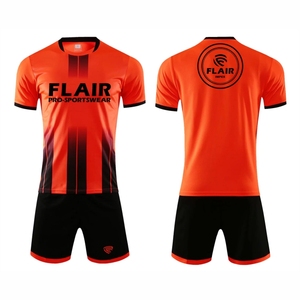 Ensembles d'uniformes de maillots de football confortables et respirants de meilleure qualité au design personnalisé Service OEM pour les jeunes joueurs de sexe masculin Coupe automatisée - Product Image 5