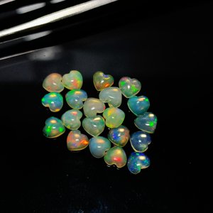 Opale éthiopienne en forme de coeur 5 MM Opale de feu de qualité supérieure calibrée en gros Lot opale Cabochon naturel éthiopien incroyable pierre précieuse - Product Image 3