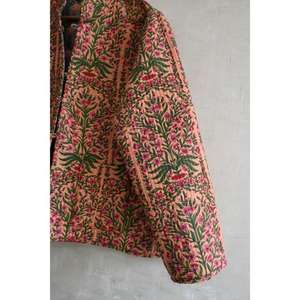 Veste matelassée en coton à imprimé floral, tissée, à manches longues, faite à la main, ethnique, pour l'hiver, pour un usage décontracté et les voyages - Product Image 3