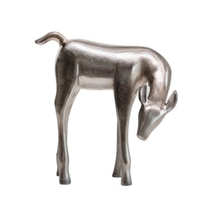 Decoración de Navidad y Diwali de ciervo de plata moderna | Estatuilla de Doe de pastoreo de metal contemporáneo para manto de vacaciones y decoración festiva - Product Image 6