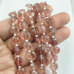 Perles de quartz rose fraise facettées en forme de pièce de monnaie de 8 à 9 mm, 20 à 22 perles sur un fil de 8 pouces, perles rondes en forme de pièce de monnaie en quartz rose fraise pour bricolage - Product Image 4