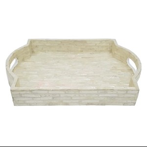 Plateau de service décoratif en nacre Plateau en osier rectangulaire en coquillage pour vaisselle, assiettes, décorations pour événements de mariage - Product Image 1