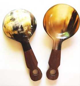 Cuillères classiques écologiques faites à la main en corne de buffle/boeuf-Tailles personnalisables Utilisation de dessus de table en gros de l'Inde (M.A CRAFTS INDIA) - Product Image 1