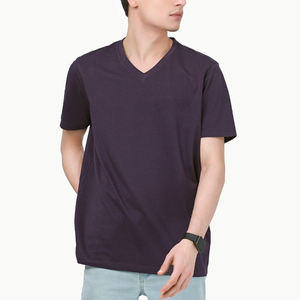 T-shirts à col en V bleus pour hommes sur mesure de haute qualité coupe régulière à séchage rapide avec motif d'impression numérique tissu tricoté en gros - Product Image 2