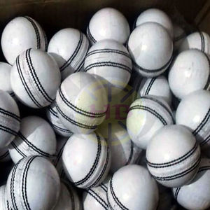 ลูกคริกเก็ตหนังแท้คุณภาพสูง โลโก้สั่งทำได้ สีพื้น ลูกแข็ง ขนาดสั่งทำ สำหรับทีมฝึกซ้อมมืออาชีพ - Product Image 6