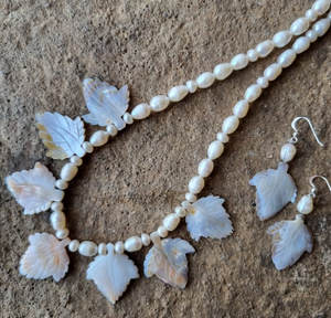 Gargantilla de nácar con estilo hecha a mano de lujo con longitud ajustable para mujer, joyería de moda a precio asequible - Product Image 4