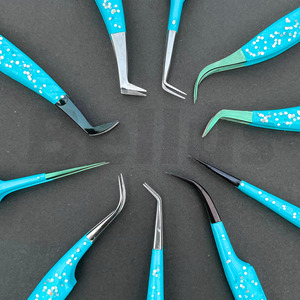 Pinzas de pestañas de acero inoxidable con revestimiento azul claro Punta curva Herramienta de extensión de pestañas profesional Logotipo personalizado Agarre sostenible - Product Image 6